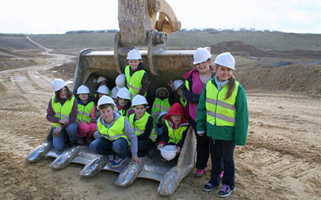 Covering transport costs for school visits to Quarries